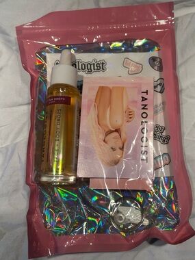 Tanologist Self Tan Drops - Light -plus stickers , samples, and keychain